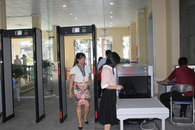 Thắt chặt an ninh tại trụ sở UBND TPHCM