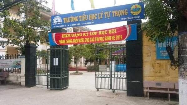 Một giáo viên bị đình chỉ công tác để điều tra về hành vi lừa đảo