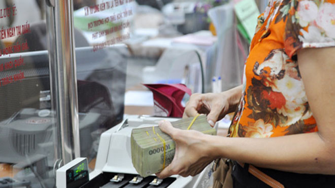 Nhiều người bị ngân hàng từ chối cho vay do các thủ tục pháp lý chưa hoàn thiện. Ảnh: Anh Quân.