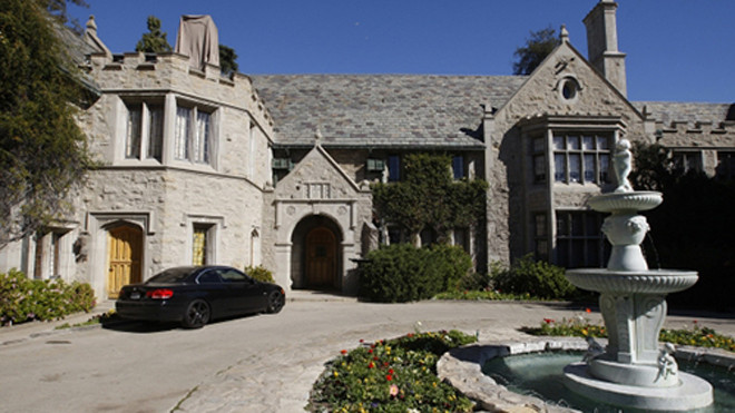Biệt thự của Hugh Hefner ở thành phố Los Angeles, Mỹ. Ảnh: Reuters
