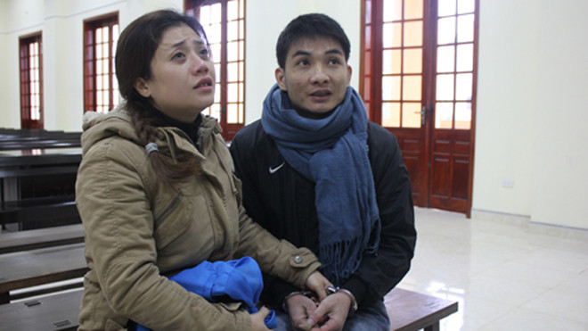 Tài và Bích tại tòa. Ảnh: Hải Bình.