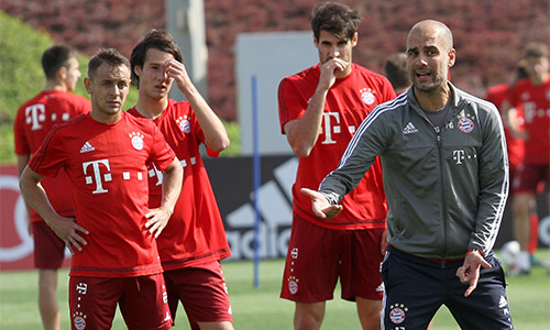 Guardiola muốn các học trò chuyên nghiệp hơn trong tập luyện cho mục tiêu chung - chinh phục Champions League vào cuối mùa. Ảnh: Reuters.