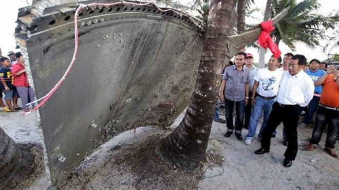 Mảnh vỡ bị nghi thuộc MH370 được tìm thấy tại Thái Lan mới đây (Ảnh: www.kualalumpurpost.net)