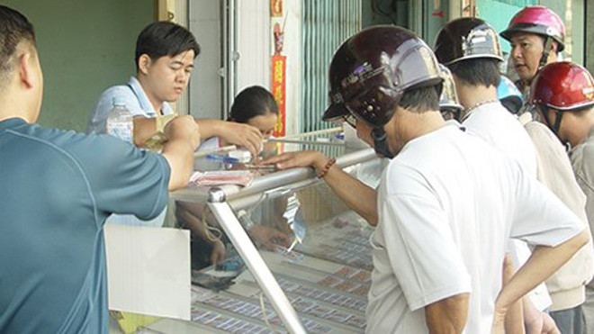 Lợi nhuận của công ty xổ số “đổ” vào lương của lãnh đạo, nhân viên công ty. Ảnh minh họa: HTD