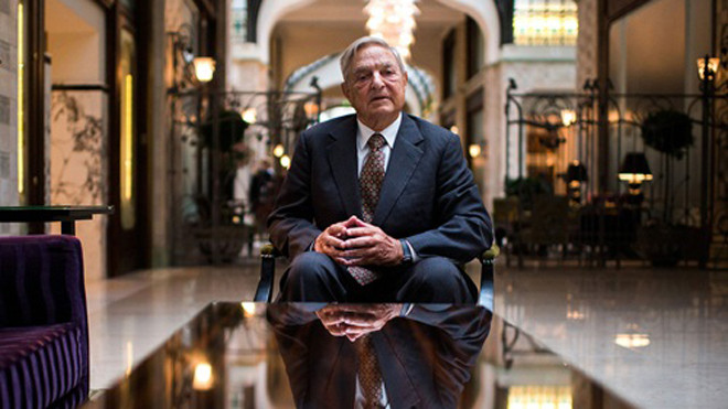 George Soros cho rằng kinh tế Trung Quốc sẽ hạ cánh cứng. Ảnh: Bloomberg