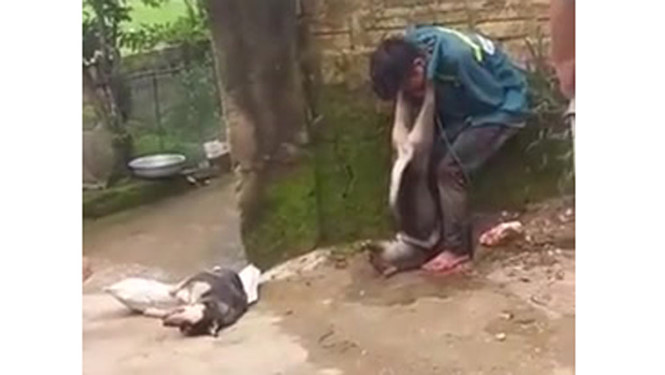 Đối tượng bị người dân bắt giữ