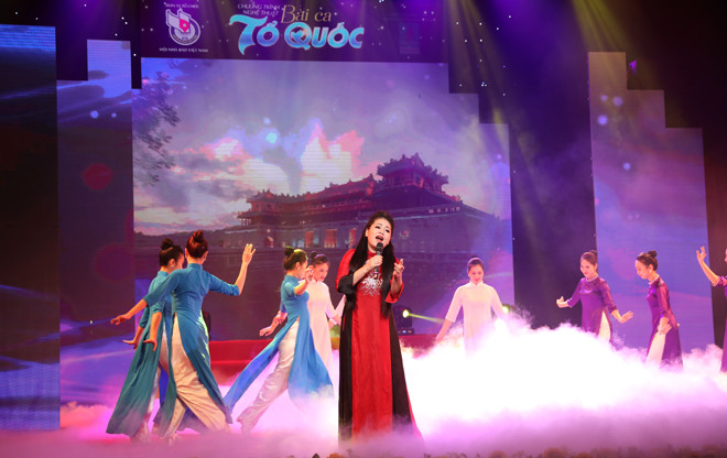 Chương trình nghệ thuật ‘Bài ca tổ quốc’ – Giai điệu của những ngày thu cách mạng