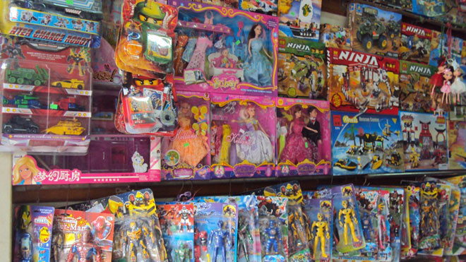 Nhà sách Tiền Phong: Quà tặng tưng bừng, mừng Tết Trung thu