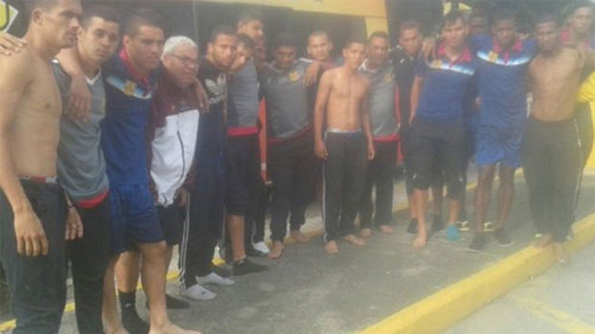 Các thành viên của Trujillanos sau khi bị cướp. Ảnh: Twitter.