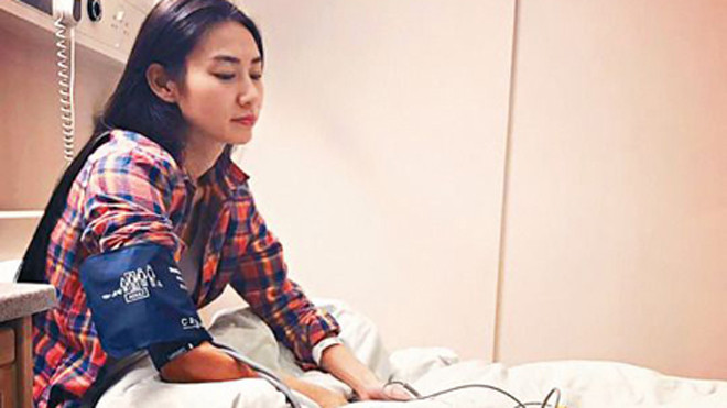 Trang Đoan Nhi trên giường bệnh.