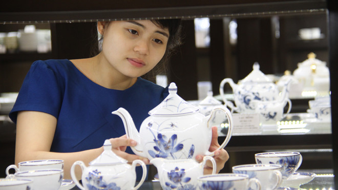 Gốm sứ cao cấp Minh Long I mở rộng thị trường về miền Tây