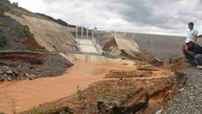 Sự cố vỡ van đường dẫn tại thủy điện Sông Bung 2 khiến nhiều người lo lắng về chất lượng và an toàn công trình khi vận hành 