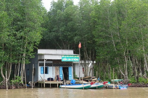 Trụ sở Tổ kiểm lâm, nơi xảy ra vụ cán bộ đánh bài ăn tiền.