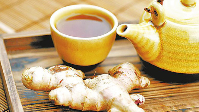 Trà gừng giúp bạn giảm cơn đau bụng do lạnh. Ảnh: T.L