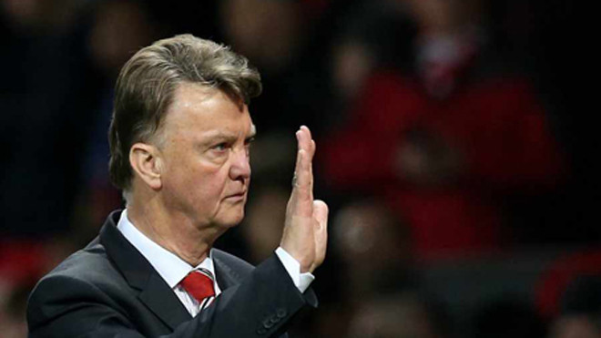 HLV Van Gaal cho rằng MU xứng đáng hưởng hai quả phạt đền