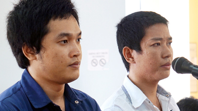 Hai bị cáo tại tòa. Ảnh: Xuân Thắng