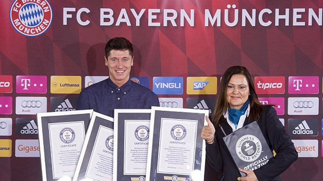 Lewandowski nhận liền bốn kỷ lục Guinness