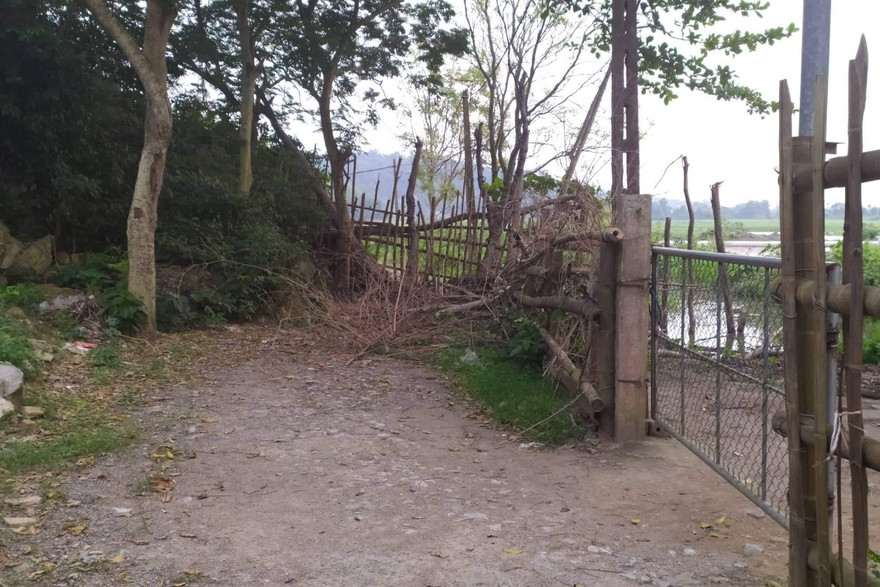 Đường lên động Tiên Sơn vẫn 'tắc' bất chấp thông báo của chính quyền