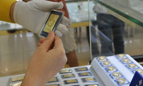 Giá vàng trong nước giảm theo thế giới. Ảnh: Lệ Chi.