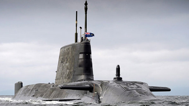 Tàu ngầm Astute HMS Artful.