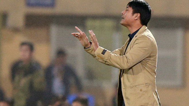 Hơn 10.000 CĐV tới sân Hàng Đẫy theo dõi màn ra mắt của HLV Hữu Thắng. Ảnh: Ngọc Dung