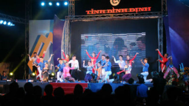 Tiết mục văn nghệ mừng 85 năm Ngày thành lập Đoàn TNCS HCM 