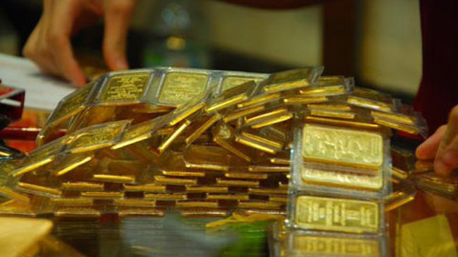 Giá vàng trong nước ngày càng tiệm cận với giá thế giới.