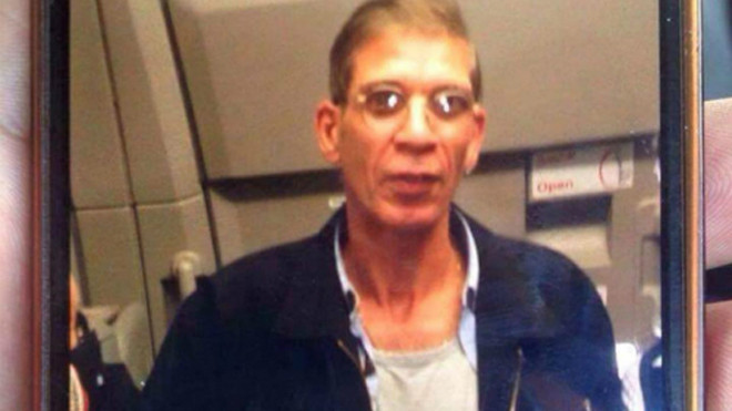 Seif Eldin Mustafa, kẻ khống chế máy bay EgyptAir hôm 29/3. Ảnh: Reuters