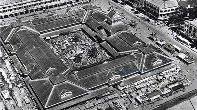 Chợ Bình Tây hay còn gọi là Chợ Lớn mới do Quách Đàm bỏ tiền xây dựng. Ảnh: Panoramio