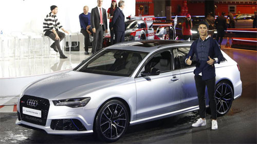 Ronaldo có khối tài sản rất lớn nhờ thu nhập đều đặn lên tới 100 triệu đôla mỗi năm. Ảnh: AS