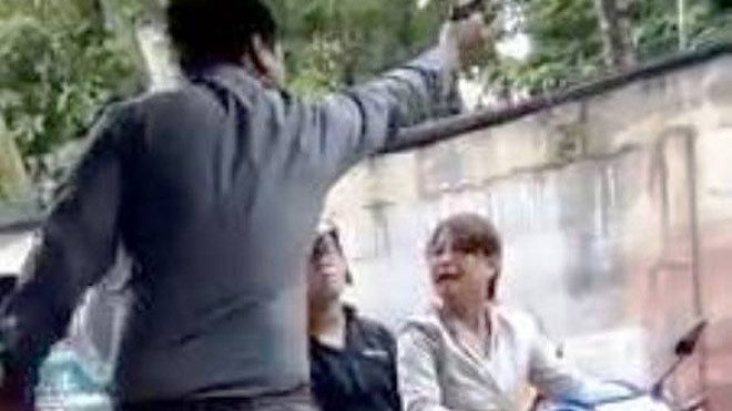 Trong lúc dự cãi, ông P. nổ sáng bắn chỉ thiên