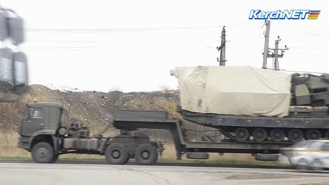 Nga đưa lá chắn tên lửa S-300V4 tới Crimea đối phó Ukraine