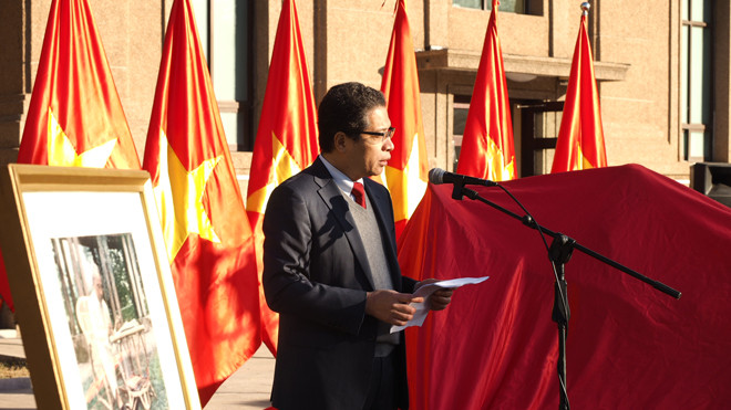 Khánh thành tượng Bác Hồ tại Bắc Kinh