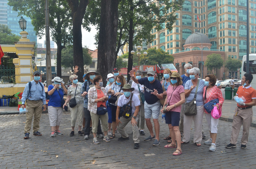 Dừng các tour du lịch đến Nhật Bản, Hàn Quốc, Ý và Iran 