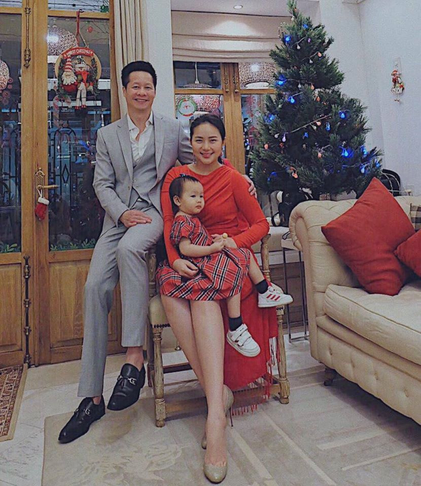 Phan Như Thảo bán nước ép dưa hấu bất chấp danh hiệu 'vợ đại gia Đức An'