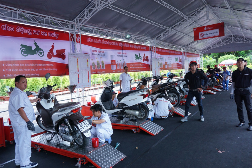 Đến với sự kiện, các khách hàng sẽ được thay dầu miễn phí, đào tạo lái xe an toàn, trải nghiệm xe hay mua xe với giá ưu đãi.