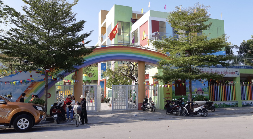 Hơn 140 cháu bị ngộ độc thực phẩm do món ăn sáng nhà trường mua 