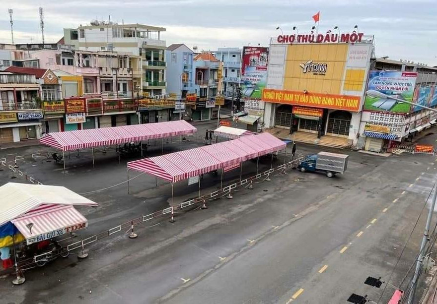 Bình Dương không thu học phí kỳ I, đề xuất ‘nội bất xuất, ngoại bất nhập’ 2 điểm nóng 