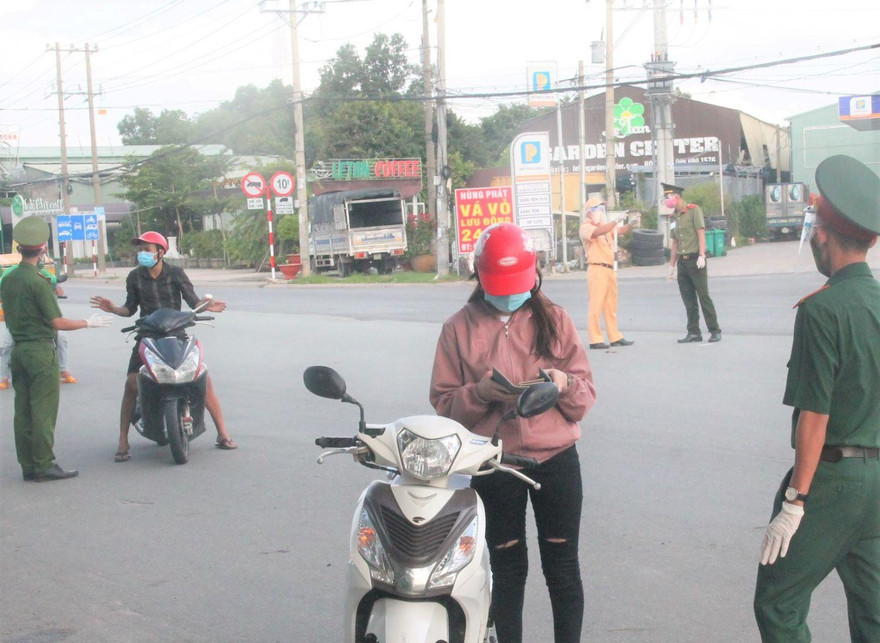 Ai được phép ra đường, lĩnh vực kinh doanh nào được hoạt động sau 15/9 ở Bình Dương?