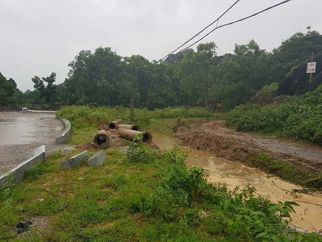 vị trí trước và sau khi bị đào, phá