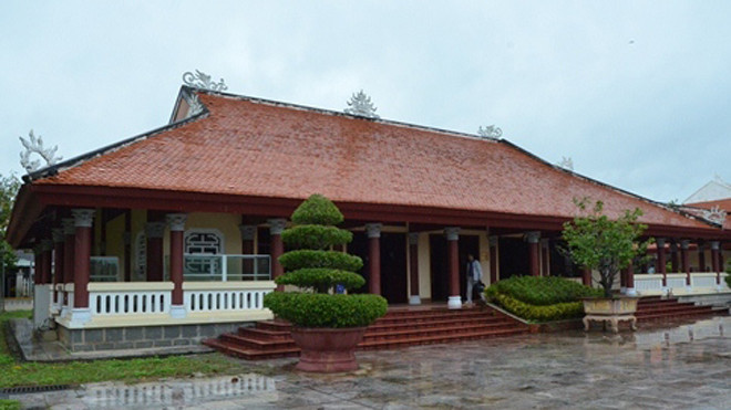Khu trưng bày vật lưu niệm của Thủ tướng Phạm Văn Đồng ở quê nhà thuộc xã Đức Tân (huyện Mộ Đức, tỉnh Quảng Ngãi).