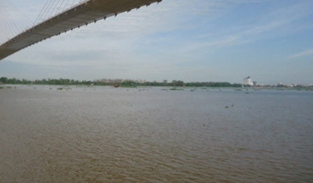 Ông Út bị chìm xuồng mất tích trên sông