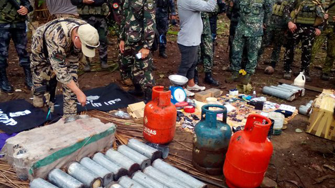 Các phần tử có liên hệ với IS có thể dễ dàng mua các vật liệu chế tạo bom ngay tại địa phương. (Ảnh: Philstar)