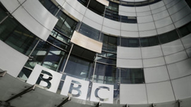 Hình ảnh bên ngoài trụ sở chính của BBC. Ảnh AP