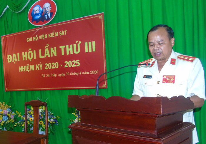 Ông Nguyễn Văn Chạm, Viện trưởng Viện Kiểm sát huyện Bù Gia Mập (nguyên Viện trưởng Viện Kiểm sát TX Đồng Xoài)