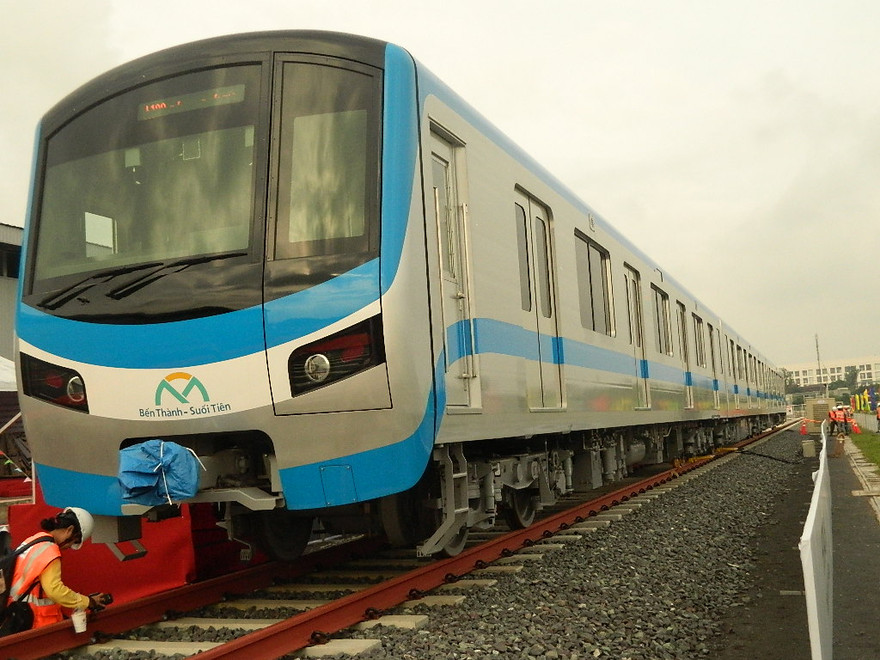 Metro Bến Thành – Suối Tiên: Bê tông cầu cạn nứt, vỡ do rơi gối cao su 