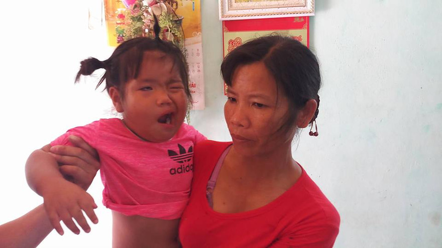 Công an vào cuộc vụ cô giáo bị tố đánh trẻ méo miệng