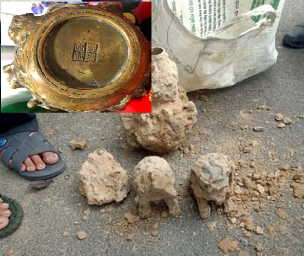 Đào móng làm nhà ở Bình Dương, phát hiện nhiều tượng đồng kỳ lạ