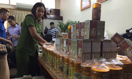 Phá cơ sở sản xuất thực phẩm chức năng giả số lượng cực lớn