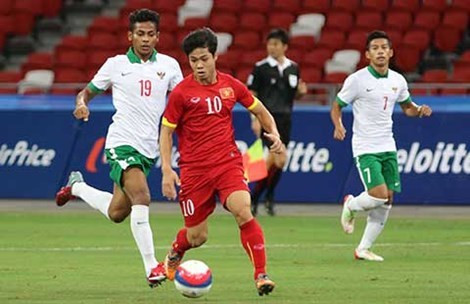 Công Phượng đi bóng trong trận U23 Việt Nam thắng U23 Indonesia 5-0 ở trận tranh HCĐ. Ảnh: Pháp luật TP.HCM